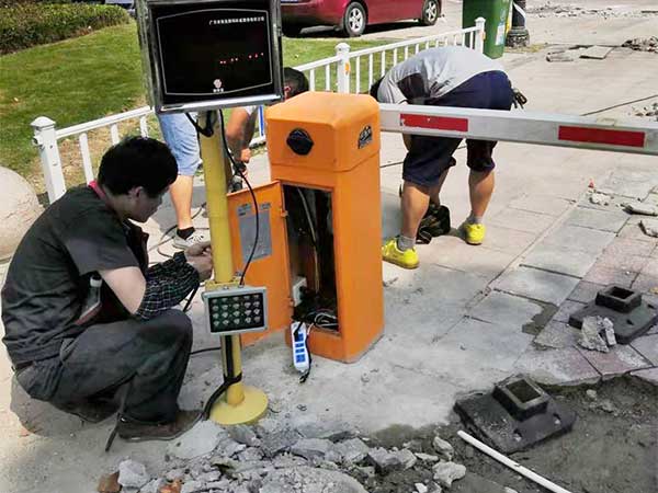 ���l���b